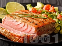 Маринована цитрусова риба тон (филета) на грил / скара - снимка на рецептата